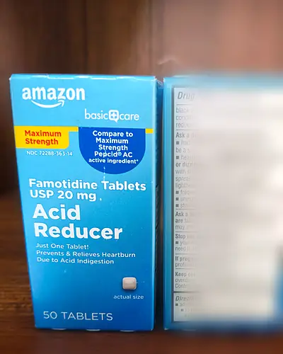 Famotidine Tablets USP 20 mg, Acid Reducer by Amazon Basic Care